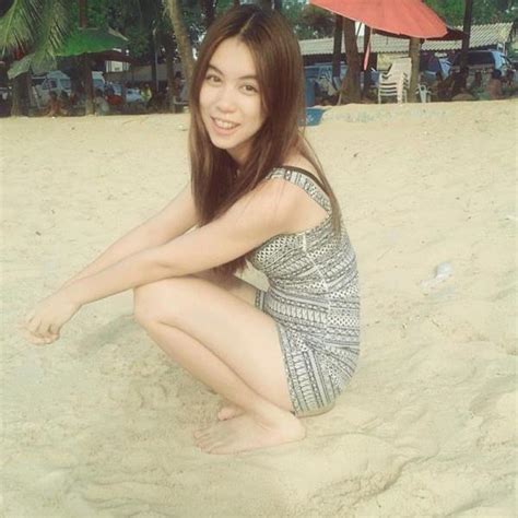 sexy thai beach babes pictures