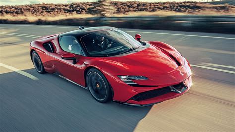 ferrari sf stradale sets  top gear test track record