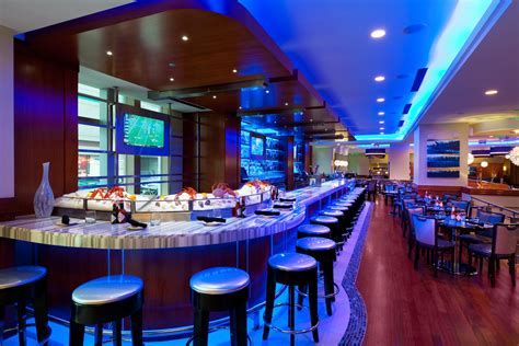 downtown minneapolis hours location  oceanaire fine dining