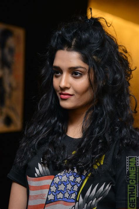 actress ritika singh latest photo shoot most beautiful