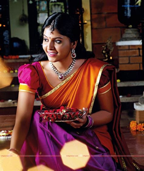 anjali actress photo image pics and stills 202008
