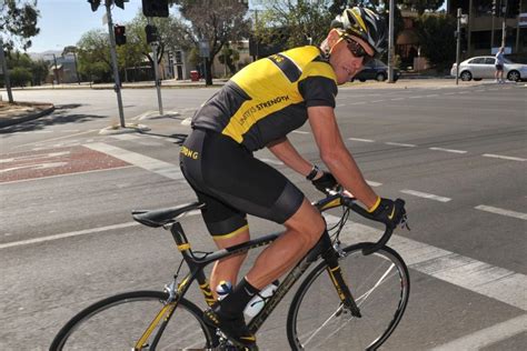 Lance Armstrong Narrowly Beaten Into Second Place In Us