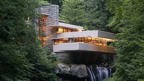 iconic frank lloyd wright architectural wonders  stand  test  time architectural