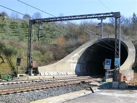 high speed rail tunnels    world structurae