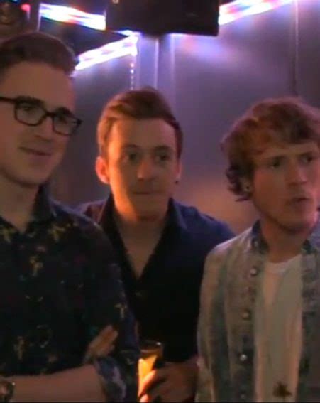 Mcfly S Tom Fletcher Plays Proud Husband During Wife
