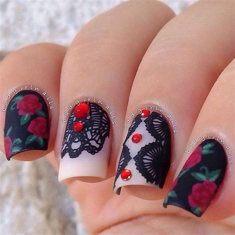 20 Fashionable Lace Nail Art Designs - Hative
