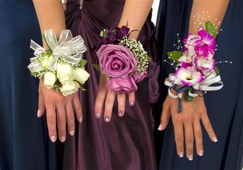 corsage flowers  pictures
