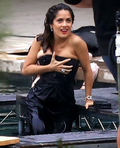 salma hayek cleavage in wet photo shoot has near wardrobe malfunction indian girls villa
