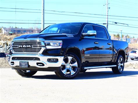 ram  laramie crew cab pickup  sudbury  laurentian chrysler