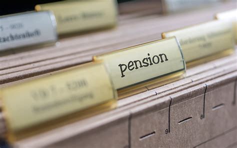 local government pension scheme alive kicking  setting  pace public finance