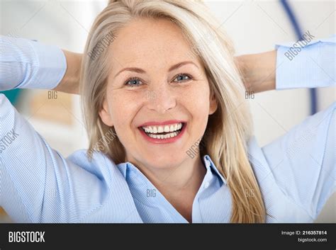 Modern Businesswoman Image And Photo Free Trial Bigstock