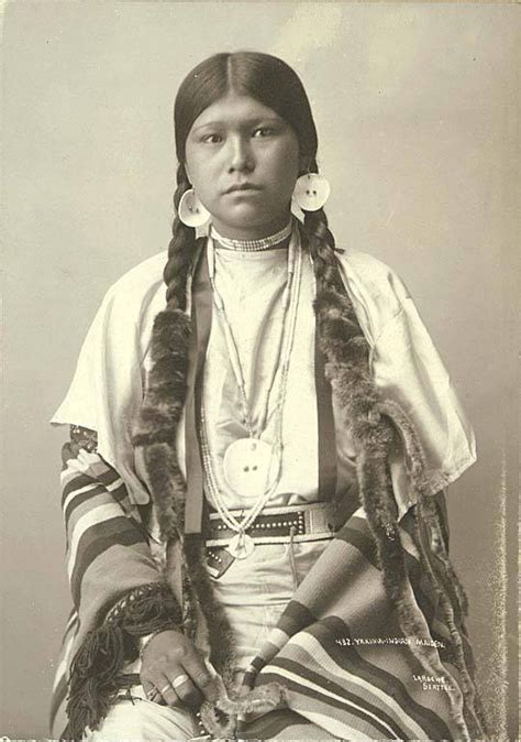 file yakama indian woman washington ca 1896 laroche 18 jpeg wikimedia commons