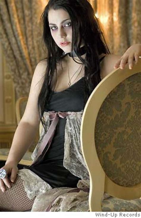 70 Hot Pictures Of Amy Lee From Evanescence Prove She Is