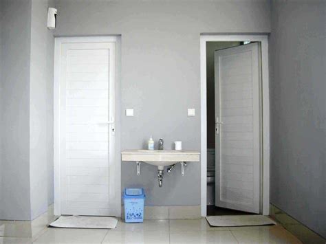model pintu kamar mandi minimalis aluminium pvc