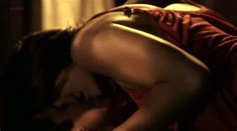 naked briana evigan in stash house