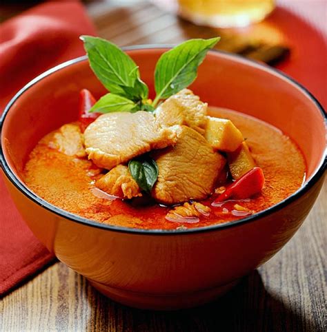 thai red curry kaeng phet gai recipe temple  thai