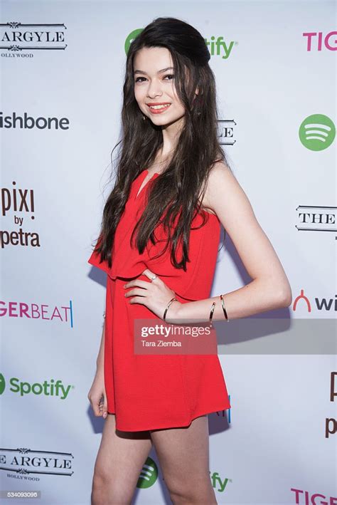 Actress Nikki Hahn Attends Tigerbeat Launch Event At The Argyle On