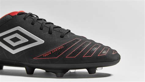 umbro launch  ux accuro soccerbible