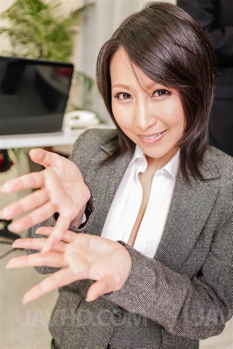 watch porn pictures from video yuuna hoshisaki in office suit gets cum in palms after handjob