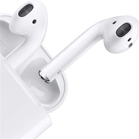 apple airpods   offer  amazons pre christmas sale
