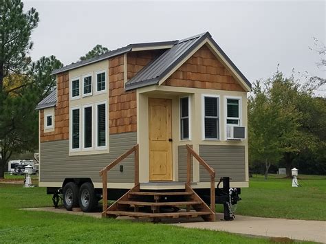 tiny house rentals tiny homes  rent   mill creek ranch