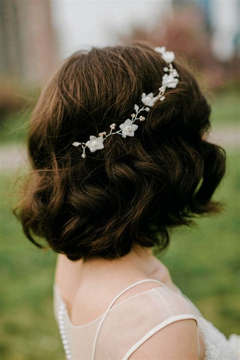 short curly bridal hairstyle  headband