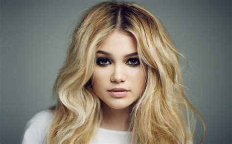 Olivia Holt 2016 Actress Wallpapers 57 Wallpapers Hd