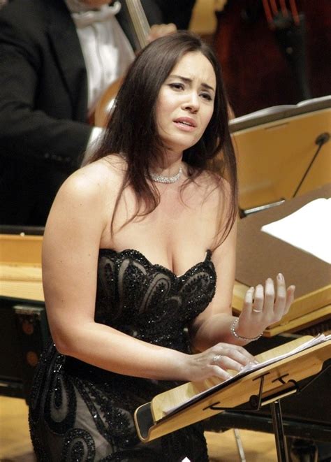 Who Are Some Of The Most Physically Appealing Female Opera Singers Quora