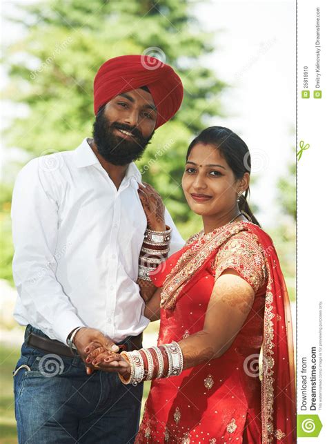 casal adulto novo indiano feliz foto de stock imagem de
