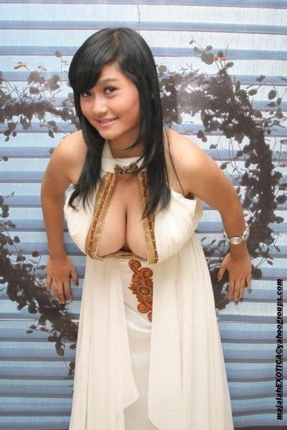 Indonesia Yang Berdada Besar Latest Hot Nude Pics Gallery