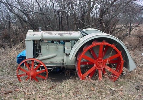 meet  fordson  tractor living history farms blog