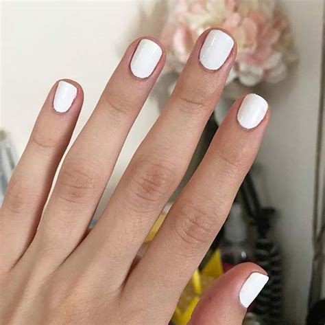 Versatile And Chic 21 Short White Nail Designs Perfect For Every