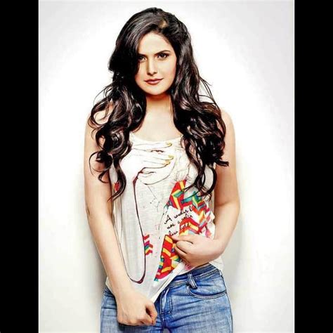 Zarine Khan Poses Bold For A Sultry Hd Shoot
