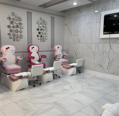 amenities blanche nails  spa
