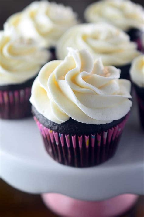 chocolate cupcakes  vanilla buttercream