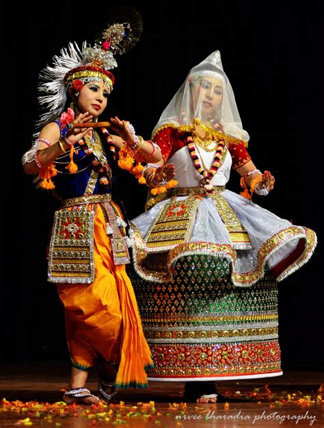 manipuri dance  india manipuri dance indian dance