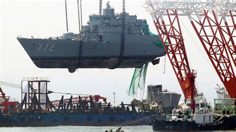 investigators nkorea fired torpedo that sank south korean warship