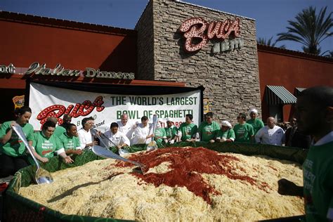 worlds biggest foods  womansdaycom guinness world record breaking