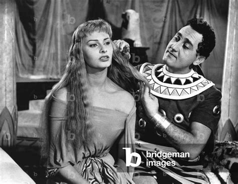 Image Of Sophia Loren Et Alberto Sordi Due Notti Con Cleopatra Deux Nuits