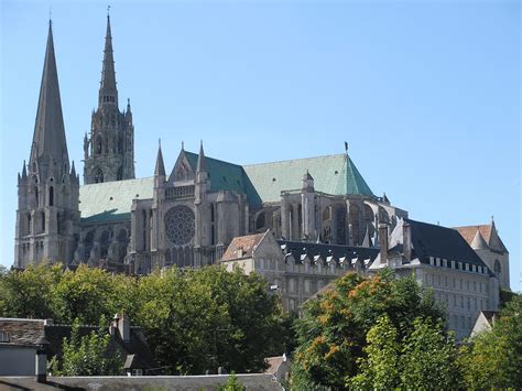 petition  stop irresponsible restoration  chartres cathedral
