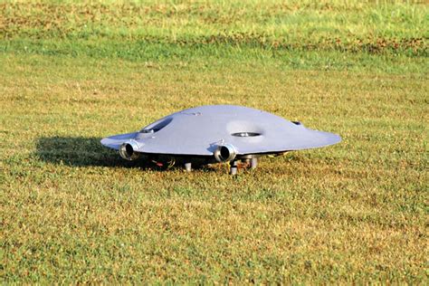 romanias omnidirectional drone    ufo  flies    shouts