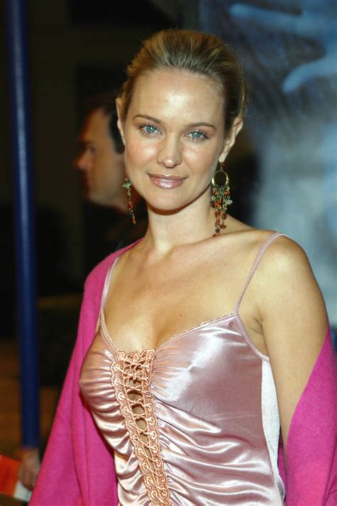 Sharon Case Picture 3 Chainimage