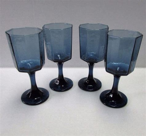 Set Of Four Libbey Rock Sharpe Facets Cobalt Blue 6 1 4 Footed Wine