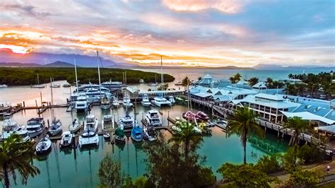 waterfront bars  cairns  port douglas tourism australia