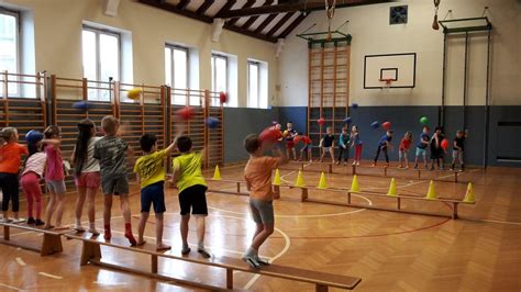 carrera  kinderturnen sportspiele grundschule