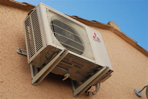 installation climatiseur reversible installer climatisation maison ou