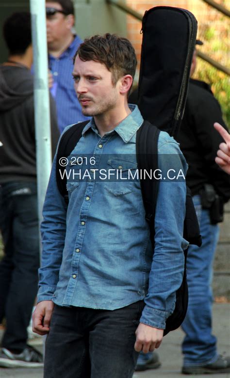 Elijah Wood And Samuel Barnett Filming Dirk Gently