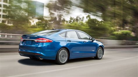 ford fusion hybrid review ratings edmunds