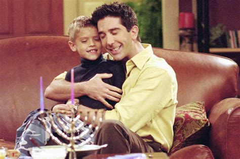 the twins who played ben on friends are really hot now