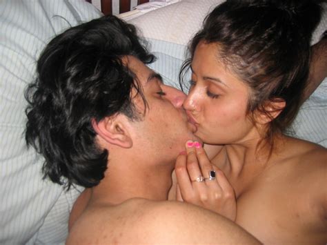 indian nude couple kiss pics porn archive